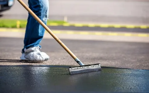 Residential and Commercial Sealcoating Services in Tremont city, OH