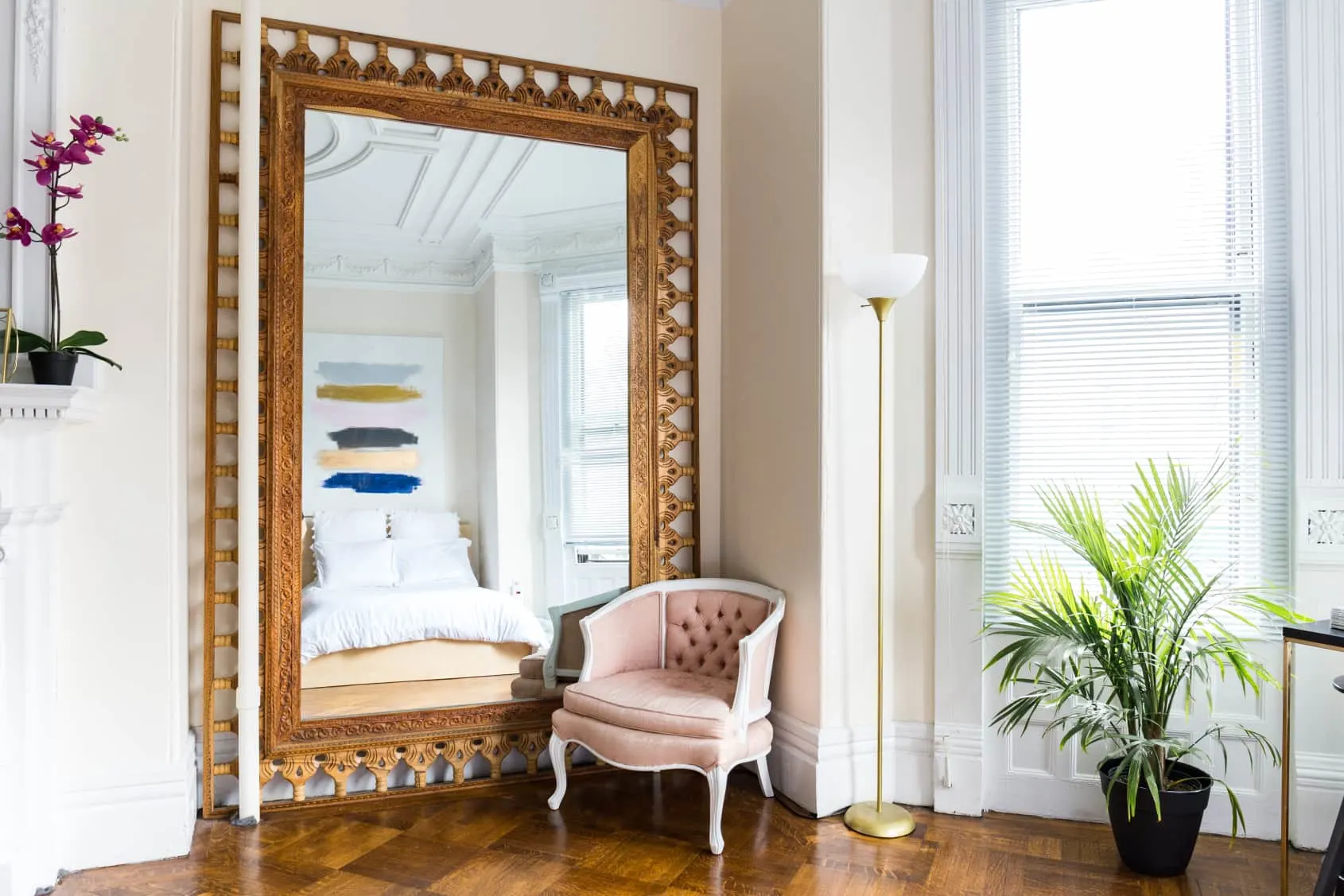 How to Pick the Right Finish for a Reflective Storage Unit
