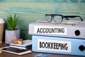 Why Your UAQ Business Needs Regular Bookkeeping for Taxes