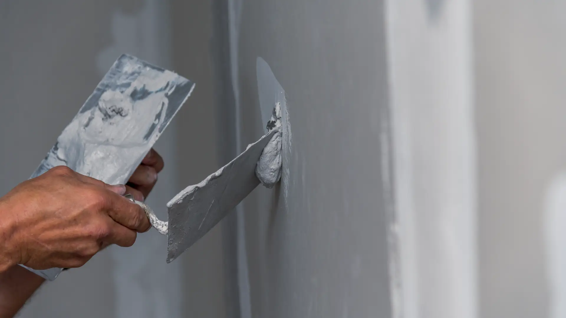Stucco Needs Repair