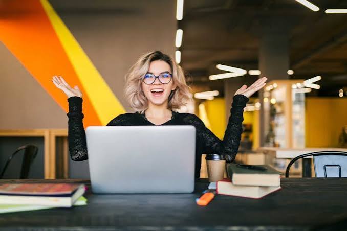 Get a Freelance Visa and Work Legally in Dubai